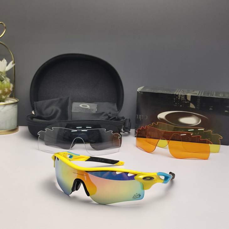 Picture of Oakley Sunglasses _SKUfw66124606fw